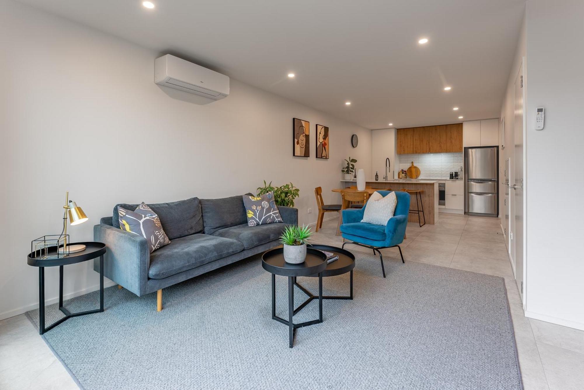 Urban Nest - Entire Townhouse And Free Parking Villa Крайстчърч Екстериор снимка