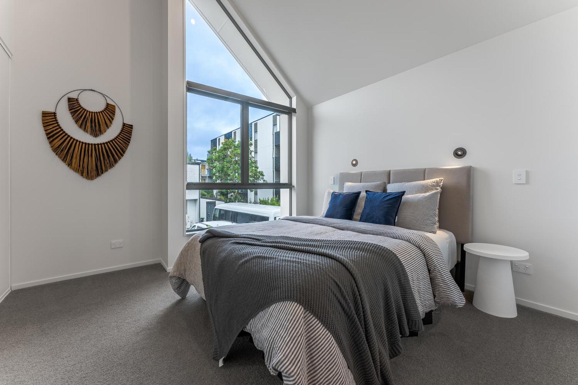 Urban Nest - Entire Townhouse And Free Parking Villa Крайстчърч Екстериор снимка